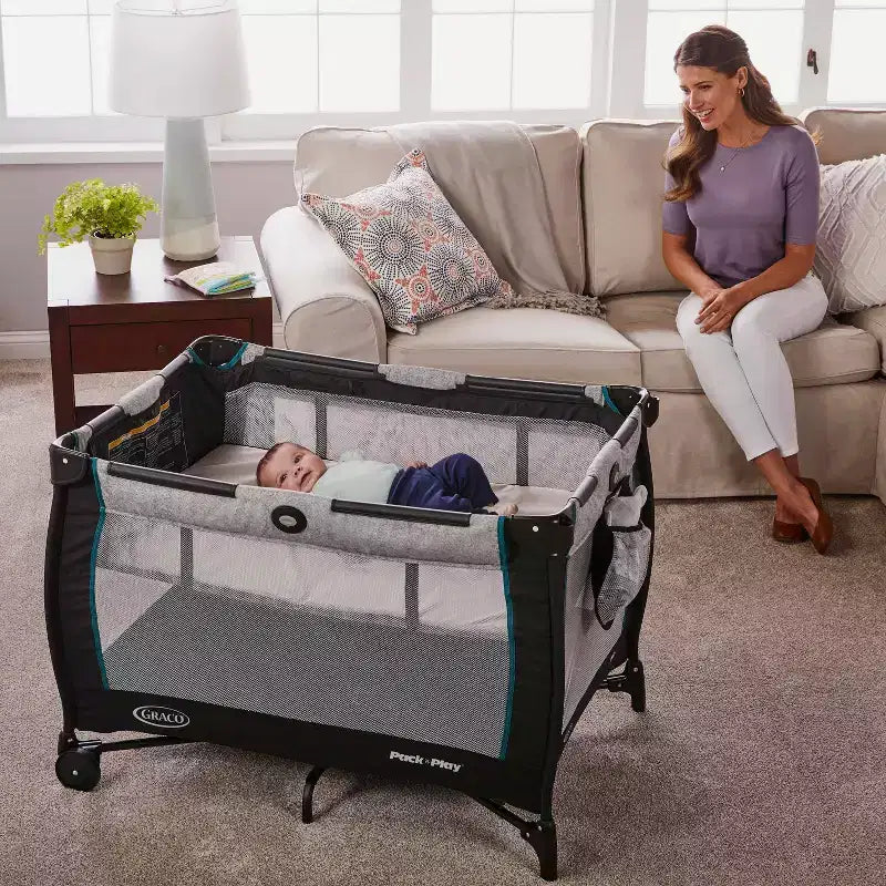 Pack 'n Play Care Suite Playard - Birch: Lettino Portatile Deluxe per Neonati con Culla Pieghevole, Fasciatoio, Ruote Bloccabili