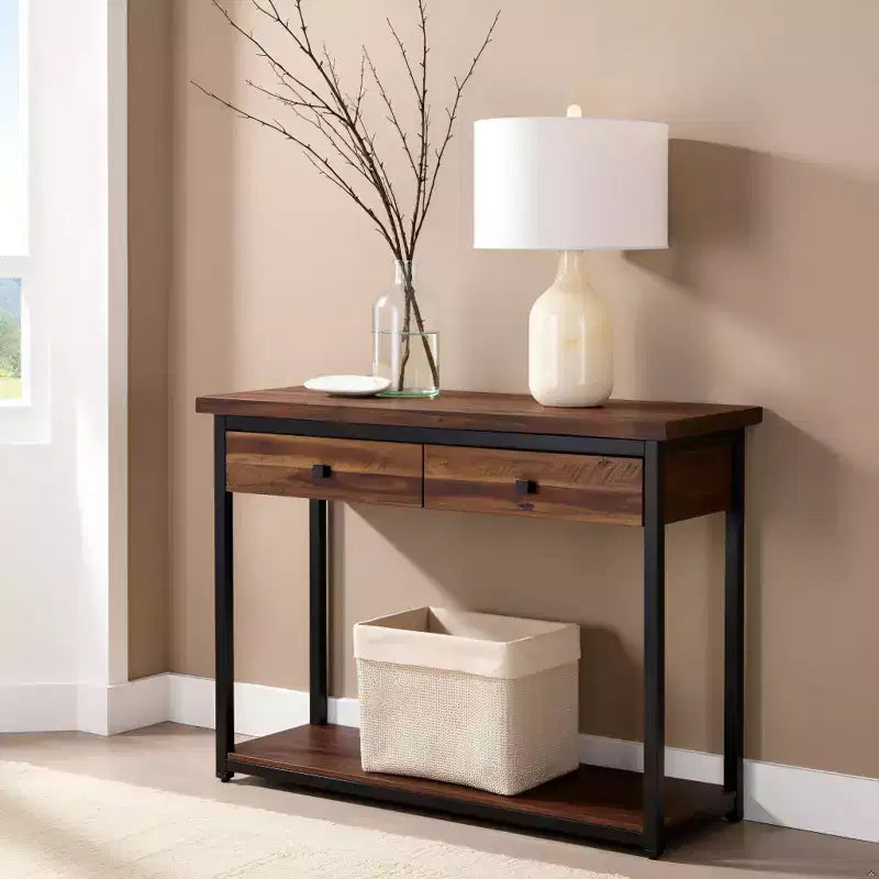 Tavolo Consolle Claremont in Legno Rustico con Due Cassetti e Ripiano Inferiore Marrone Scuro: Stile Industriale, Struttura in Metallo, Mobile Contenitore per Ingresso