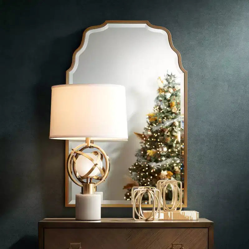 Specchio da Parete Decorativo Rettangolare per Vanity Moderno Smussato Ondulato Ad Arco in Cornice Dorata Anticata Lussuosa 26" di Larghezza per Bagno